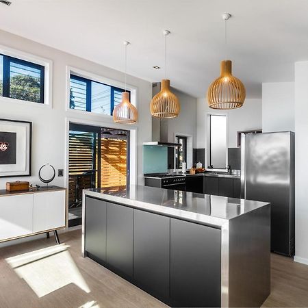 Taonga With Sea Views By Waiheke Unlimited Villa Oneroa Buitenkant foto