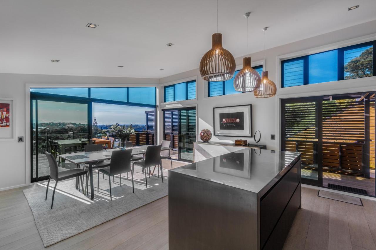 Taonga With Sea Views By Waiheke Unlimited Villa Oneroa Buitenkant foto